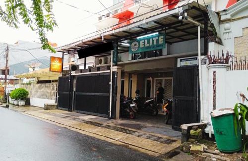 Tanjung Duren Utara House | ELITE RESIDENCE Near Central Park Mall