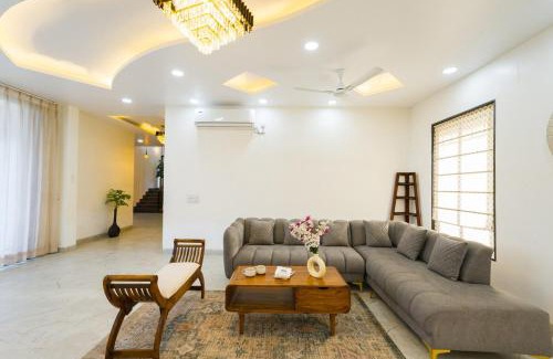 Bhiwadi Villa | ELIVAAS AdhiVa 5-BHK Farmhouse with Private Pool, Bar & Lush Garden