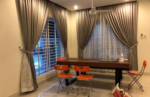 Ruessei Kaev Villa | Ellienett Spot