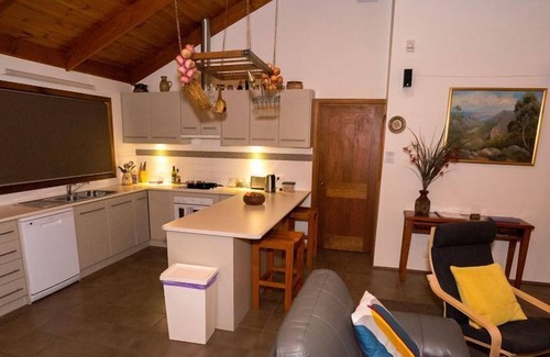 Halls Gap Cottage | Ellimata Holiday Cottage