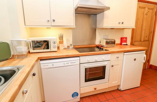 Looe House | ELMBANK, pet friendly, character holiday cottage in Looe