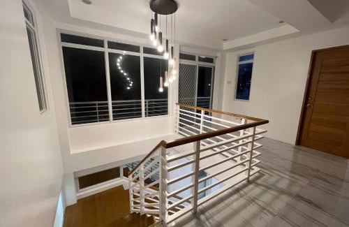 Ginatilan Villa | Elmo & Alice Villa Resort