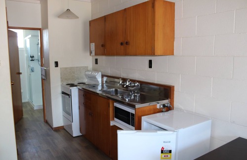 Hastings Hotel | Elmore Lodge Motel