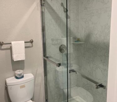 Auburn Hotel | Elmwood Motel