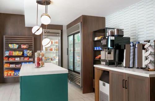 Chesterbrook Hotel | Embassy Suites by Hilton Philadelphia Valley Forge