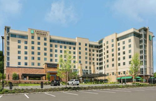 Berkeley Heights Hotel | Embassy Suites By Hilton Berkeley Heights