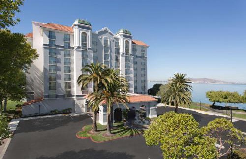 Burlingame Hotel | Embassy Suites San Francisco Airport Waterfront