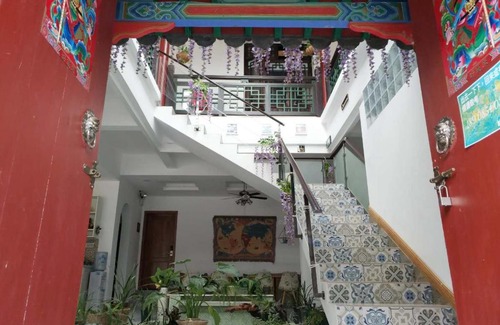 Libo House | Emerald Adventures Guesthouse