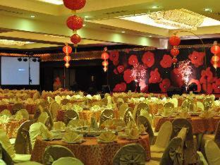 Medan Hotel | Emerald Garden International Hotel