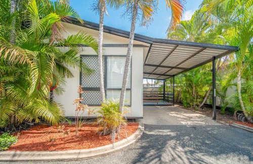 Emerald Apartment | Emerald Motel Apartments