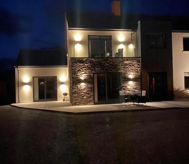 Goleen House | Emilys Garden 1