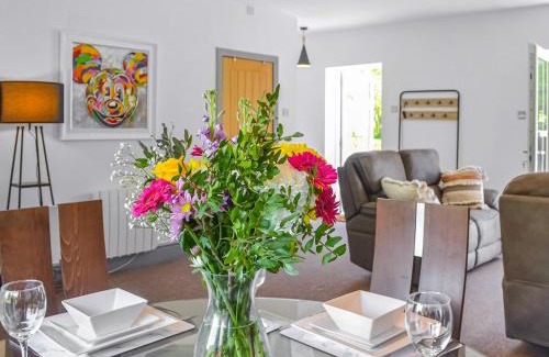 Driffield House | Emmotland Retreat - Uk44180