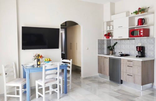 Platanes Apartment | Emorfia's Apartments - 300m to the beach