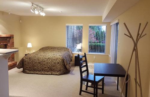 Upper Lonsdale Bed & Breakfast | Emperial Suites