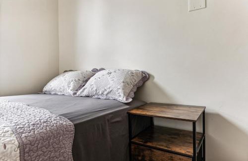 Crown Heights House | Empire Blvd Guest House