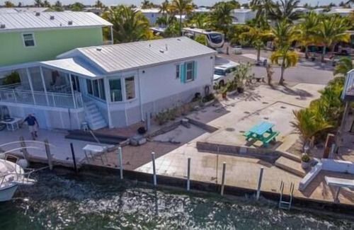 Cudjoe Key RV Rental | Empty RV Lot with Amazing Views!