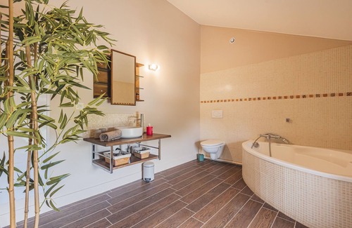 Neuvy Other | En Champagne, Villa Condry Avec Piscine Intérieure Chauffée Toute L'année