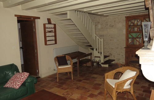 Cercles House | En Périgord Vert, Maison Familiale Rénovée , Piscine Chauffée, Parc Arboré