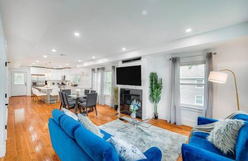 Milton Apartment | Enchanted Red Doors