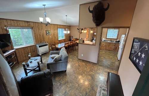 Anchor Point Cabin | Enchanting cabin on the river in charming Anchor Point, AK
