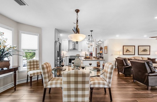 Saint James City House | Enchanting Retreat - Pine Island Paradise - Roelens