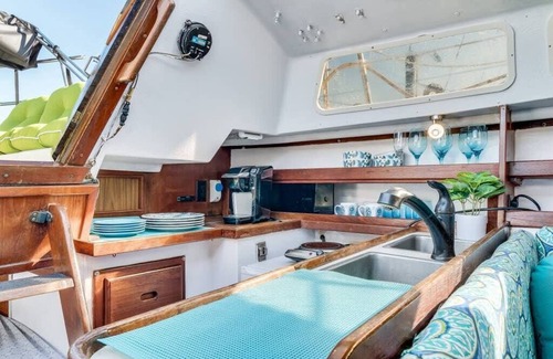 St. Augustine Boat Rental | Endless Summer in Downtown St. Augustine