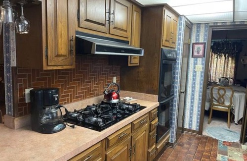 Old Aurora House | Enjoy a Delicious Summer While Staying in this Lovely Home in Enchanting NOLA!