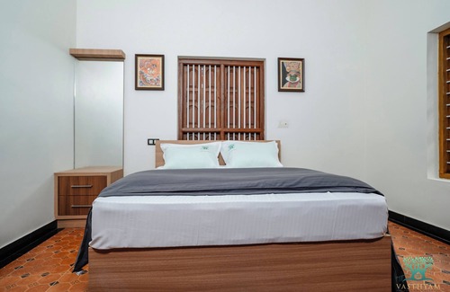 Kenichira Other | Enjoy a Holiday in a Centrally Located, Luxury Living Stay With Food in Wayanad