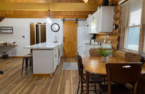 Spring Branch Cabin | Enjoy a memorable visit when you stay at Spring Branch Cabin.