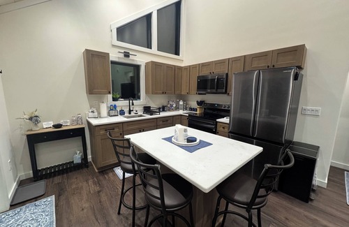 North Lake George Apartment | Enjoy a stylish experience at this centrally-located place.
