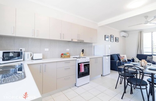 Rapid Creek Apartment | Enjoy affordable accomodation a short walk away from the stunning Nightcliff foreshore