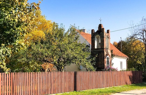 Gledy House | Enjoy relaxing family vacations in the countryside at Camp Warmia in the village of Stare Kawkowo.