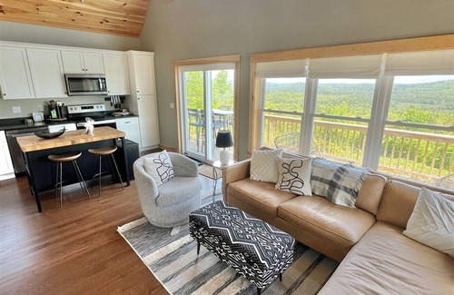 Sebago House | Enjoy sunrise views over Sebago Lake