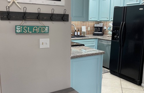 Saint Simons Heights Condo | Enjoy this pet friendly marsh-front condo!