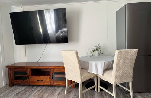 Plumpton Apartment | Enjoy your home away from home
