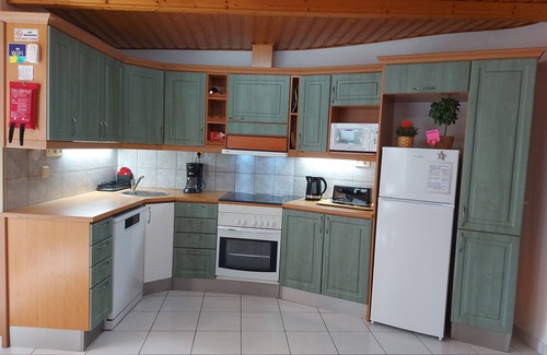 Tarajalillo House | Enjoy your Privacy in this 2-Bedroom Holiday Home in Bahía Feliz with Terrace