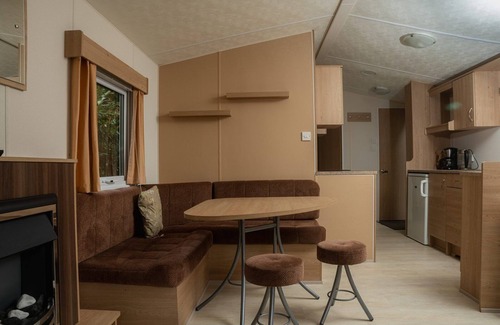 Rijssen Cabin | Enjoy your vacation in this Simple home for 4 people.