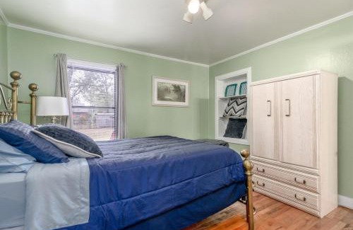 Pine Bluff House | Enjoyable Stay and Play Near Casino and Hospital