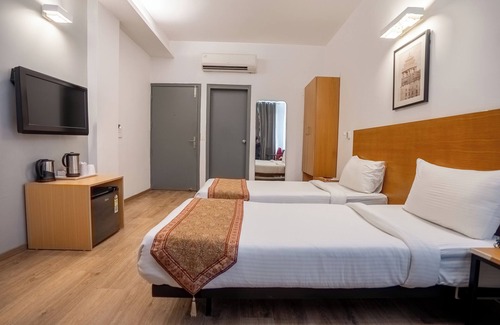 Sector 15 Bed & Breakfast | Enkay Residency Sector 15