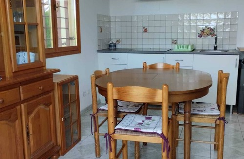 Torroella de Montgri House | ENSOLEILING AND RELAXING STAY AT THE CASA PEPITA REFRESHED IN 2023 (kitchen etc.)