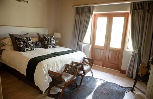Mookgopong Bed & Breakfast | Entabeni Manor Lodge