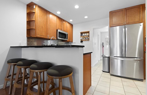 Potomac West House | Entire 2-BR Townhome, Mins from Del Ray & Old Town