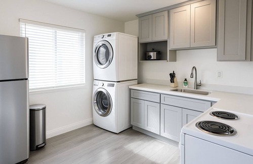 Sunnyvale West Apartment | Entire 2BR Apt w/AC/Laundry/EV in Quiet Sunnyvale