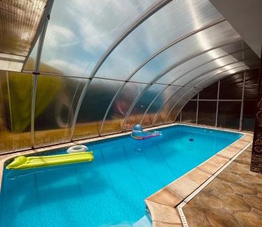 Popovicky Cabin | Entire 2nd floor of Villa with 3bedroom with large garden,BBQ,pool,sauna,free parking