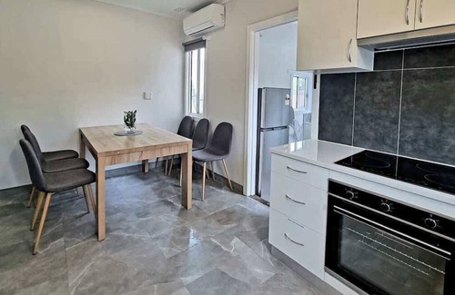 Doveton House | Entire 3 bedroom Doveton home, no sharing