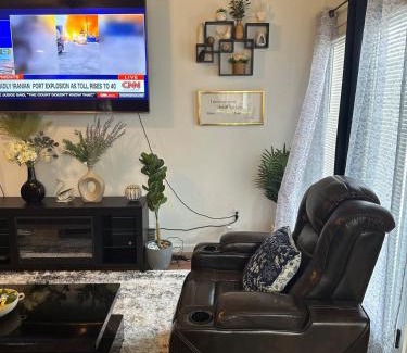 Williston House | Entire 3bedrooms 2bathrooms exquisite house