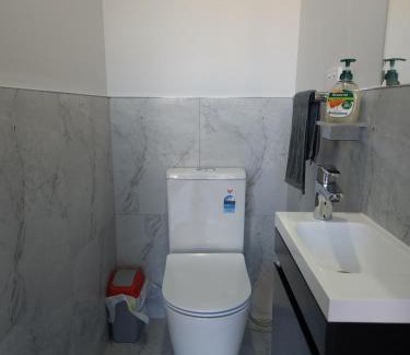 Papatoetoe Apartment | Entire 3BR Comfort Near AKLD Airport