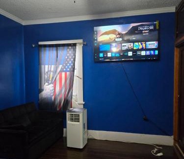 Los Angeles House | Entire Front House in Los Angeles