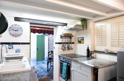Mevagissey Apartment | Entire Harbourside Lodge and Courtyard, just a few feet from Mevagissey Harbour