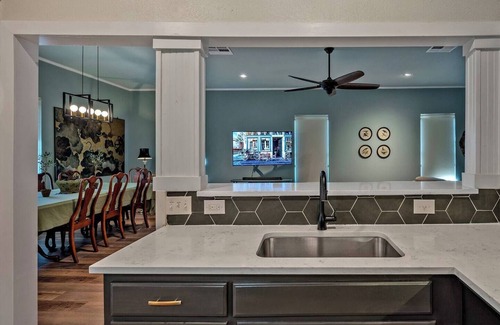 Mead House | Entire Home! Fantastic Kitchen! 3 Full Baths